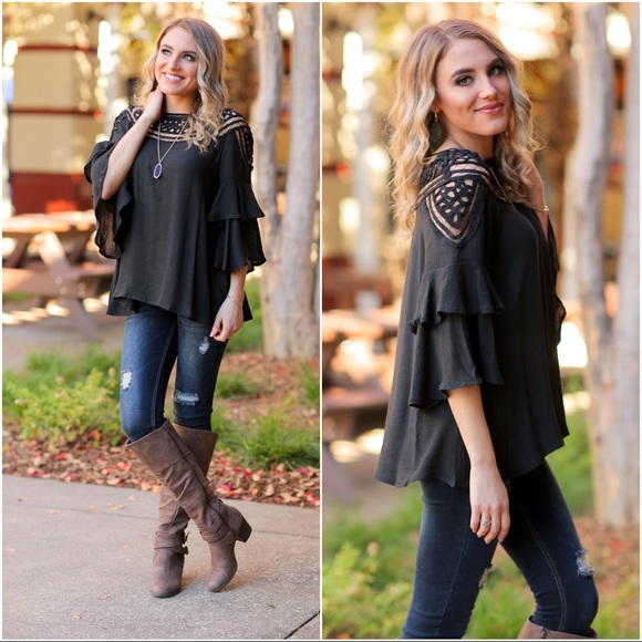 ✨LAST ONE✨Black Grecian Ruffle Sleeve Top - Picture 3 of 4